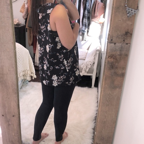 Halogen 3X floral top - Picture 3 of 7